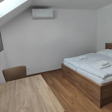 Minipivovar Tatras ゲストハウス ポプラト