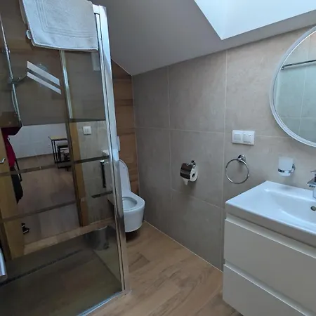 ゲストハウス Minipivovar Tatras ポプラト